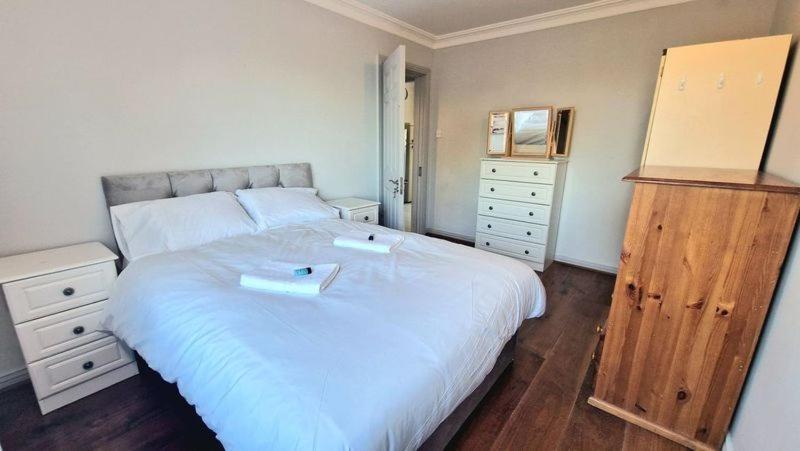4 Bedroom Townhouse Galway Ngoại thất bức ảnh