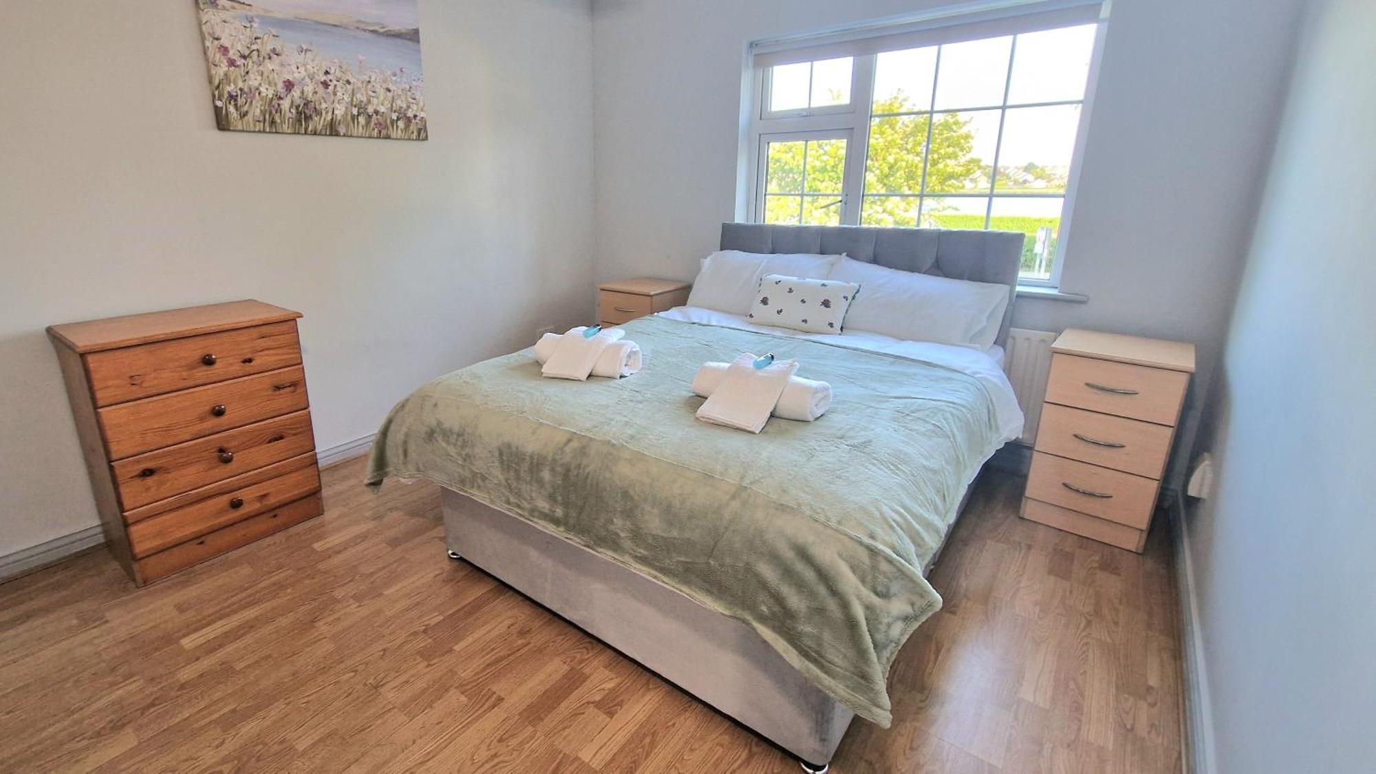 4 Bedroom Townhouse Galway Ngoại thất bức ảnh
